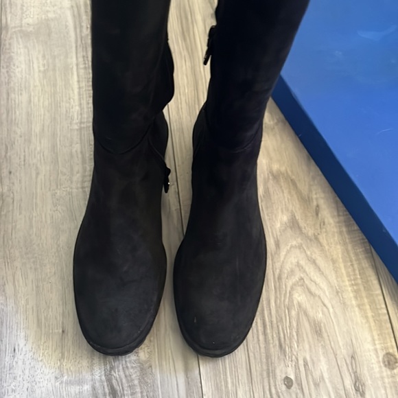 Stuart Weitzman over the knee boots - Picture 4 of 5